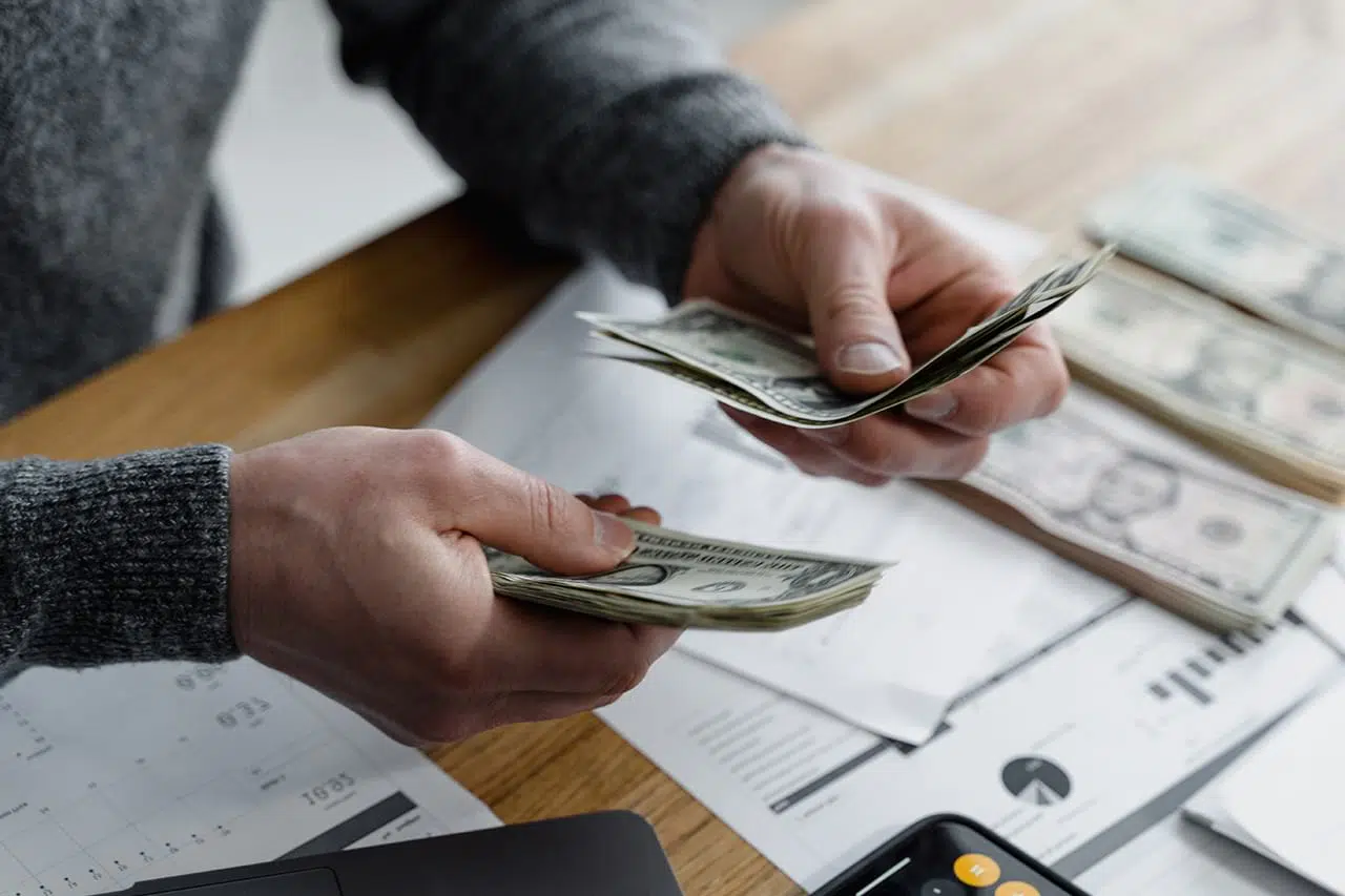 Do You Know These 4 Ways To Improve Your Law Firm’s Cash Flow?